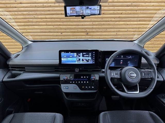 セレナe-POWER ハイウェイスターV 内装他