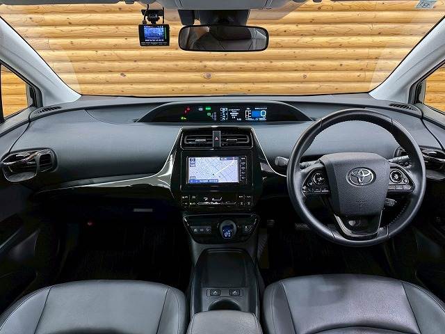 プリウスS “ツーリングセレクション” 内装他