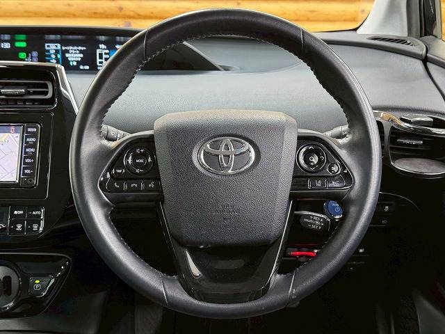 トヨタ プリウスの画像13