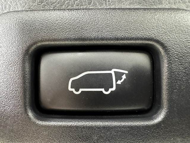 トヨタ アルファードの画像13