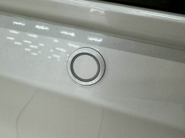 トヨタ ヴォクシーの画像8