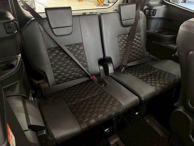 トヨタ ヴォクシーの画像11