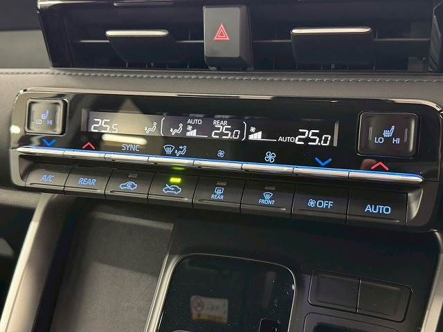 トヨタ ヴォクシーの画像14