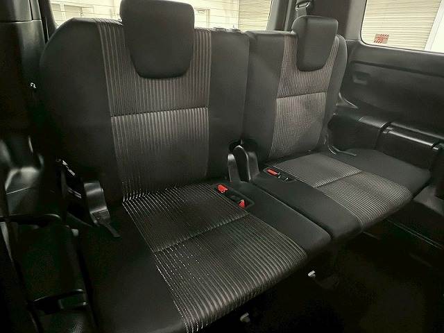 トヨタ ヴォクシーの画像11