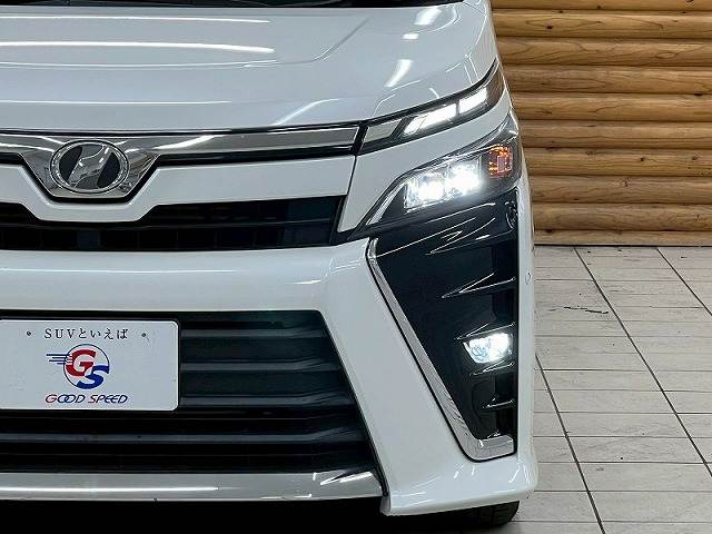 トヨタ ヴォクシーの画像15