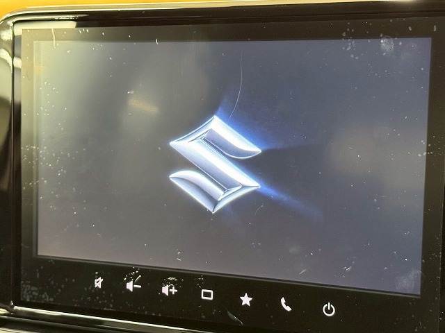 フロンクスベースグレード 内装他