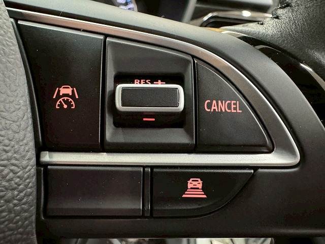 フロンクスベースグレード 内装他