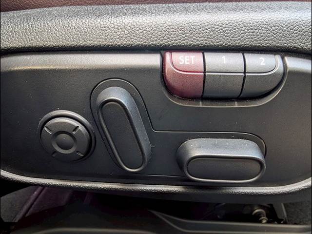 MINI CLUBMAN5ドア COOPER S ALL4 内装他