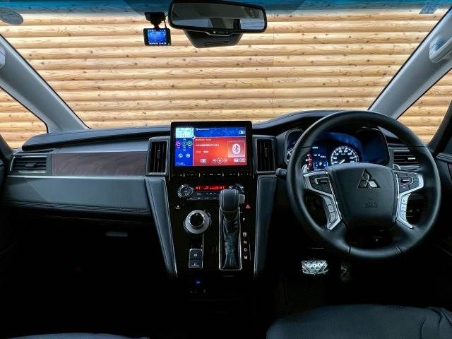 三菱&nbsp;デリカD5の画像3