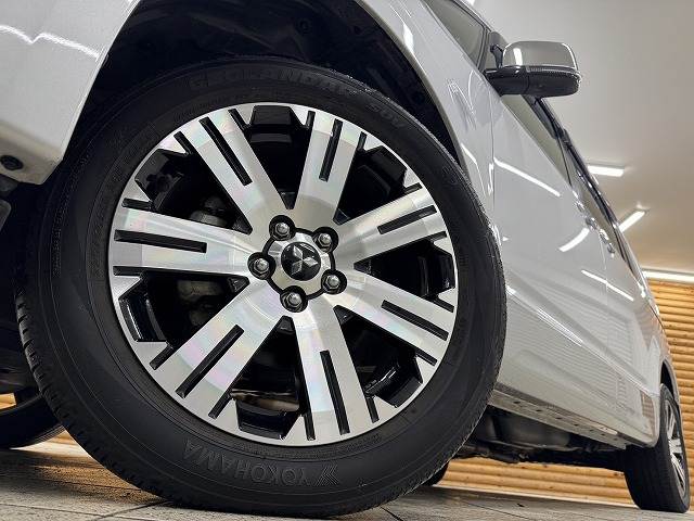 三菱&nbsp;デリカD5の画像13