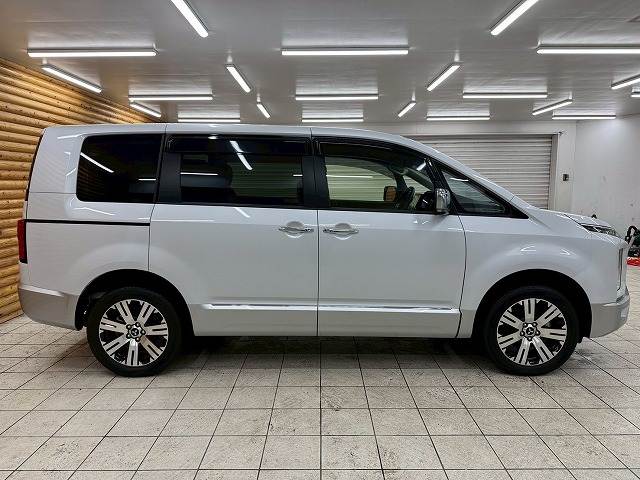 三菱&nbsp;デリカD5の画像18