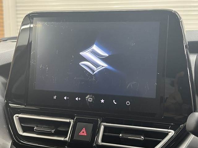 フロンクスベースグレード 内装他