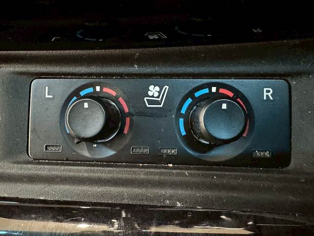 ヴェルファイアZ“G エディション” 内装他