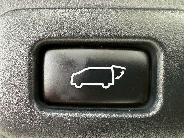 トヨタ ヴェルファイアの画像16