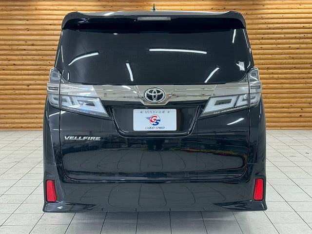 トヨタ ヴェルファイアの画像19