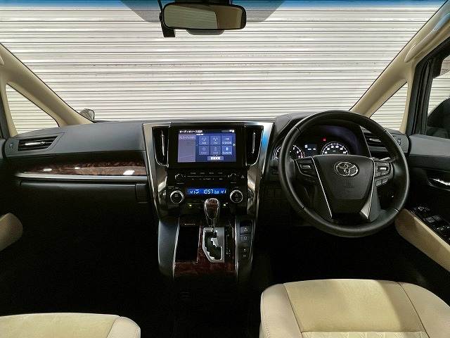 ヴェルファイアX 内装他