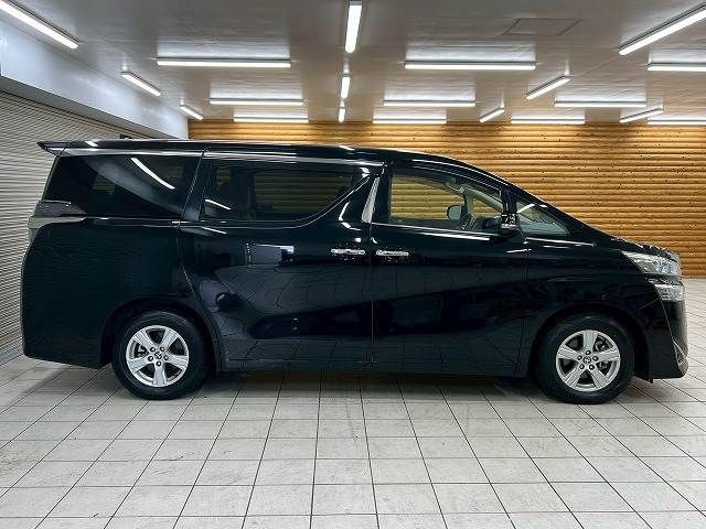 トヨタ ヴェルファイアの画像18