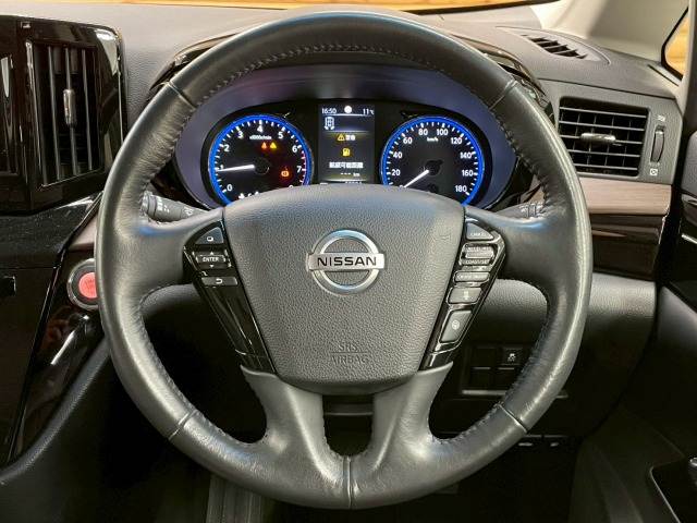 日産 エルグランドの画像15