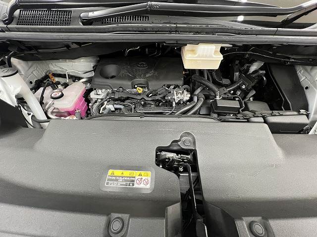 トヨタ ヴェルファイアハイブリッドの画像14