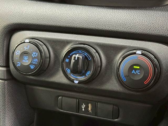 トヨタ&nbsp;ヤリスの画像13