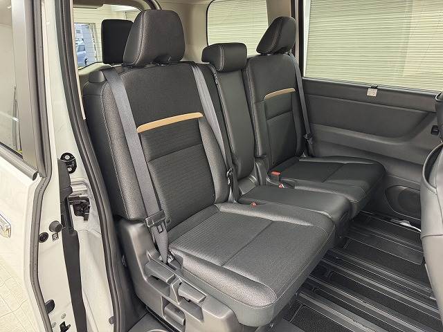 日産&nbsp;セレナの画像9