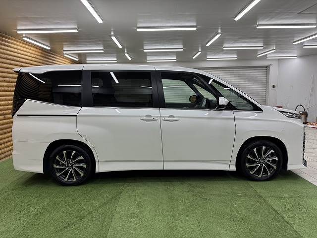 トヨタ&nbsp;ヴォクシーの画像15