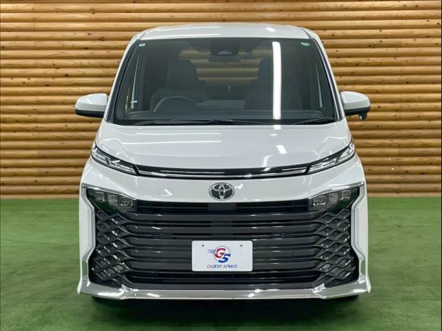 トヨタ ヴォクシーの画像13