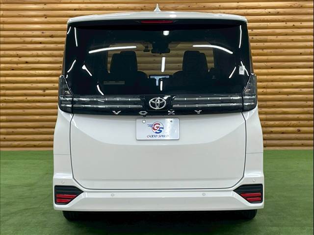 トヨタ ヴォクシーの画像14