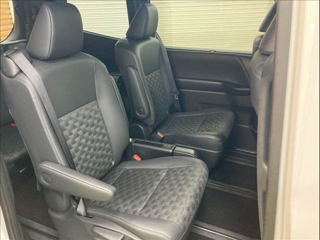 トヨタ&nbsp;ヴォクシーの画像7