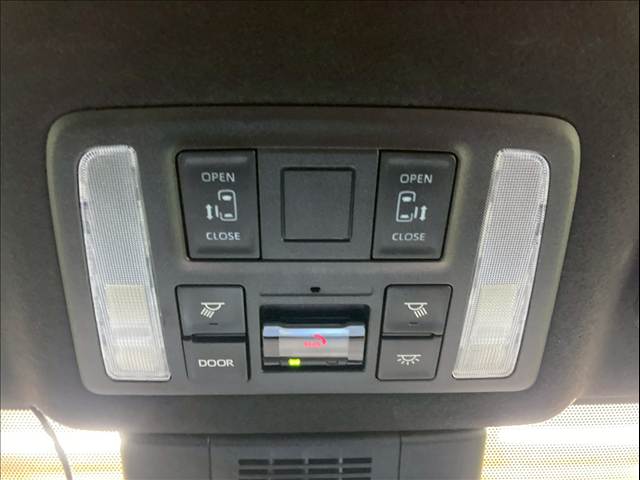 トヨタ&nbsp;ヴォクシーの画像11