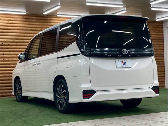 トヨタ&nbsp;ヴォクシーの画像17