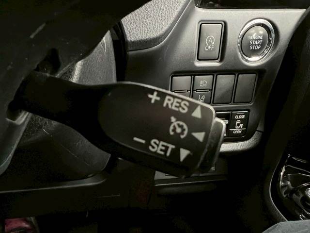 トヨタ&nbsp;ヴォクシーの画像4