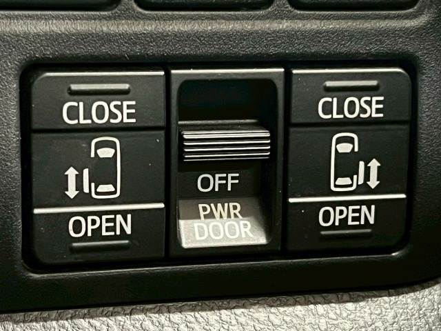 トヨタ&nbsp;ヴォクシーの画像5