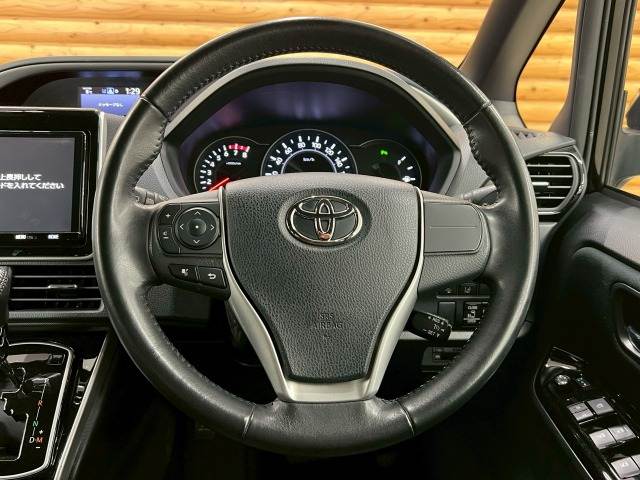 トヨタ&nbsp;ヴォクシーの画像15