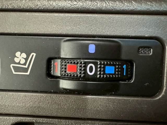 トヨタ&nbsp;ランドクルーザープラドの画像7