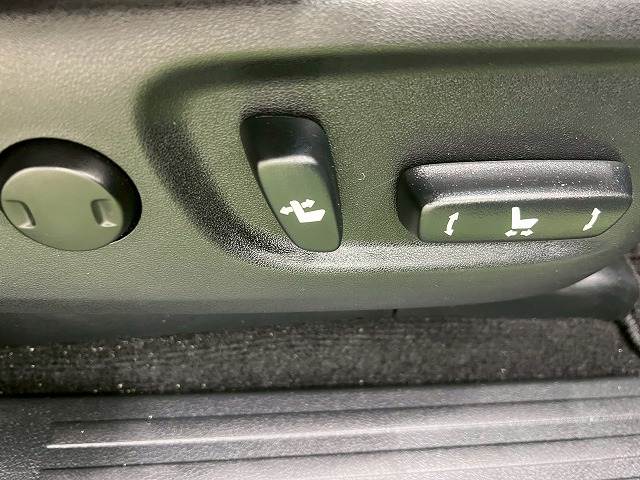 トヨタ ランドクルーザープラドの画像12