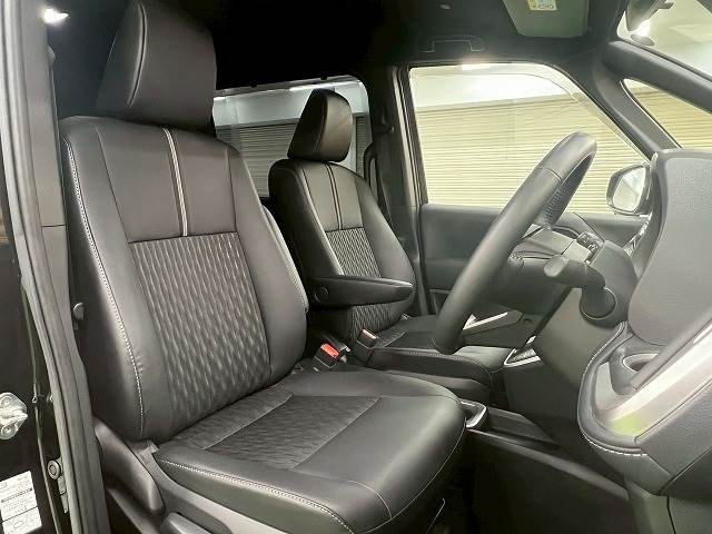 トヨタ&nbsp;ノアハイブリッドの画像8