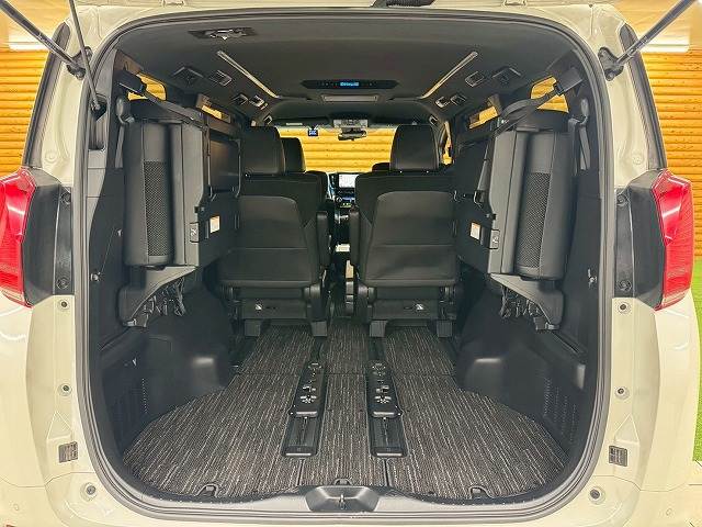 トヨタ アルファードの画像20