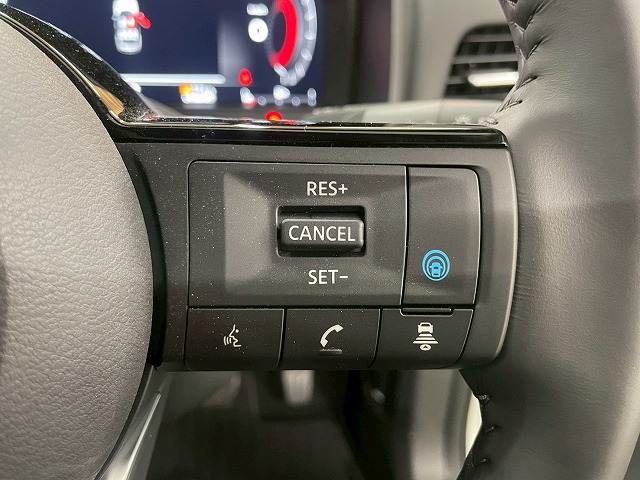 エクストレイルX e-4ORCE 内装他