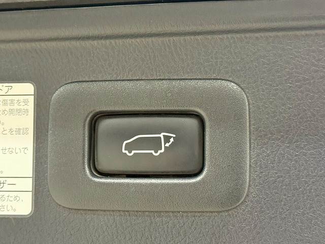 トヨタ&nbsp;アルファードの画像8