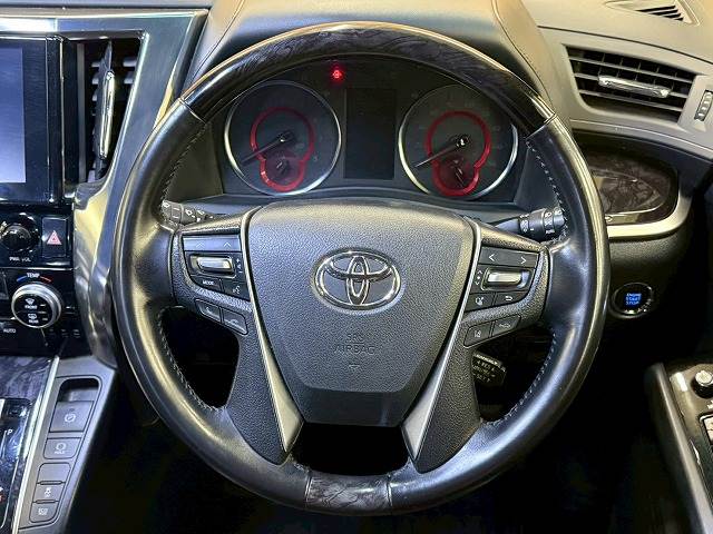 トヨタ&nbsp;アルファードの画像15