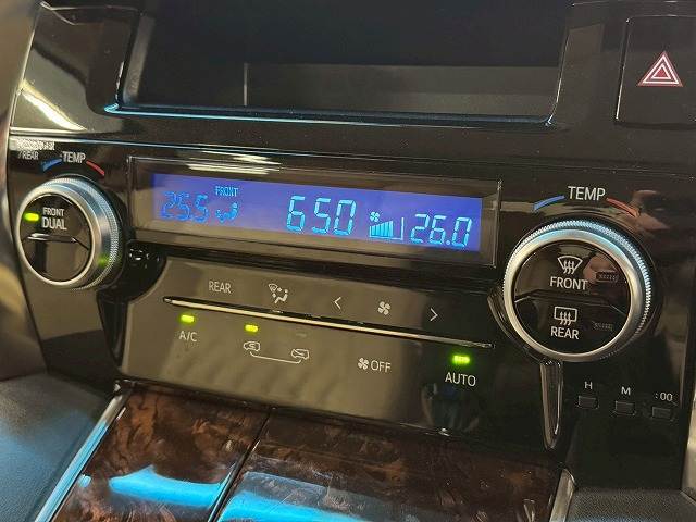 トヨタ&nbsp;アルファードの画像14