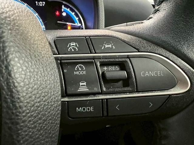 トヨタ ヴォクシーハイブリッドの画像6