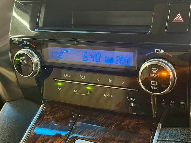 トヨタ&nbsp;アルファードの画像14