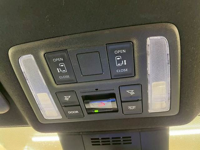 トヨタ&nbsp;ヴォクシーの画像6