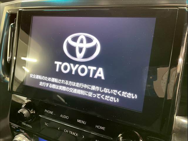 トヨタ アルファードの画像4