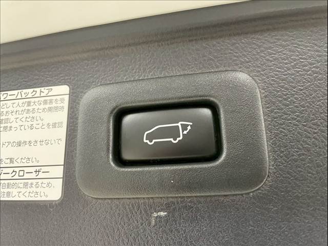 トヨタ アルファードの画像8