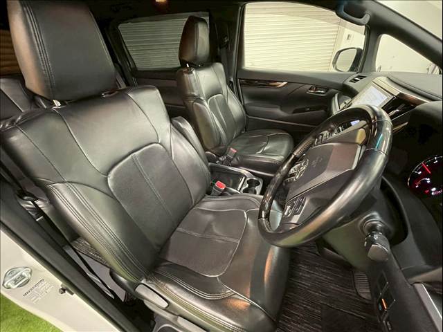 トヨタ アルファードの画像9