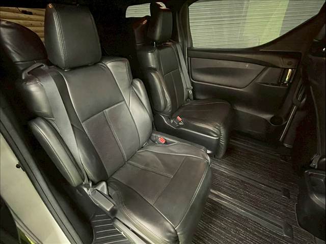 トヨタ アルファードの画像10