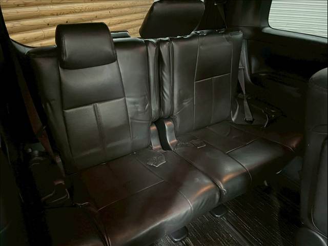 トヨタ アルファードの画像11